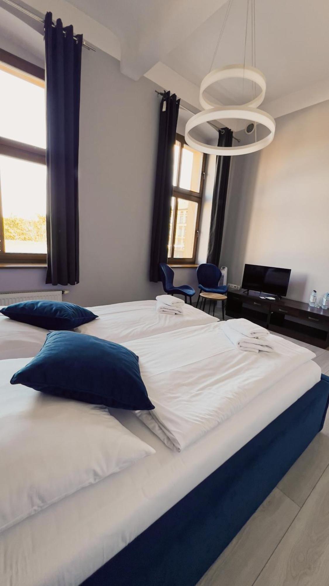 Legnicki Browar Ksiazecy Hotel I Restauracja Легница Экстерьер фото