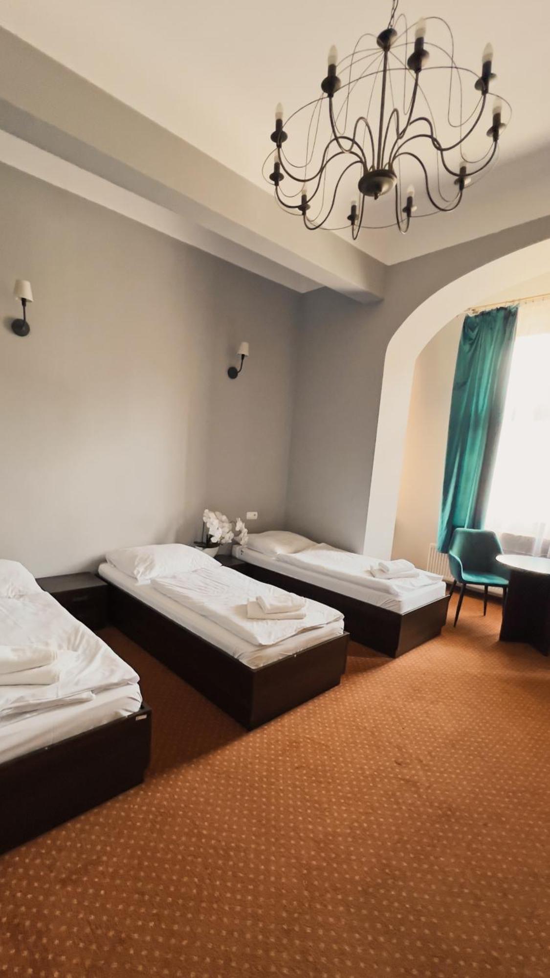 Legnicki Browar Ksiazecy Hotel I Restauracja Легница Экстерьер фото