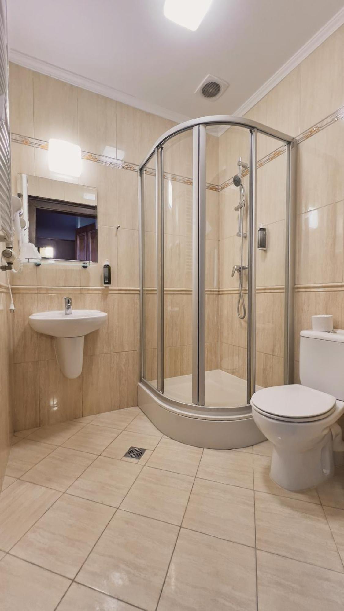 Legnicki Browar Ksiazecy Hotel I Restauracja Легница Экстерьер фото