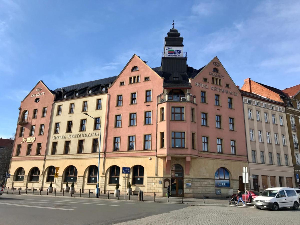 Legnicki Browar Ksiazecy Hotel I Restauracja Легница Экстерьер фото