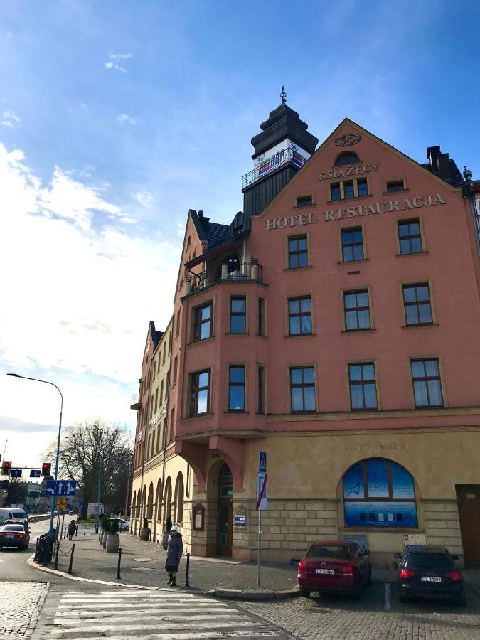 Legnicki Browar Ksiazecy Hotel I Restauracja Легница Экстерьер фото